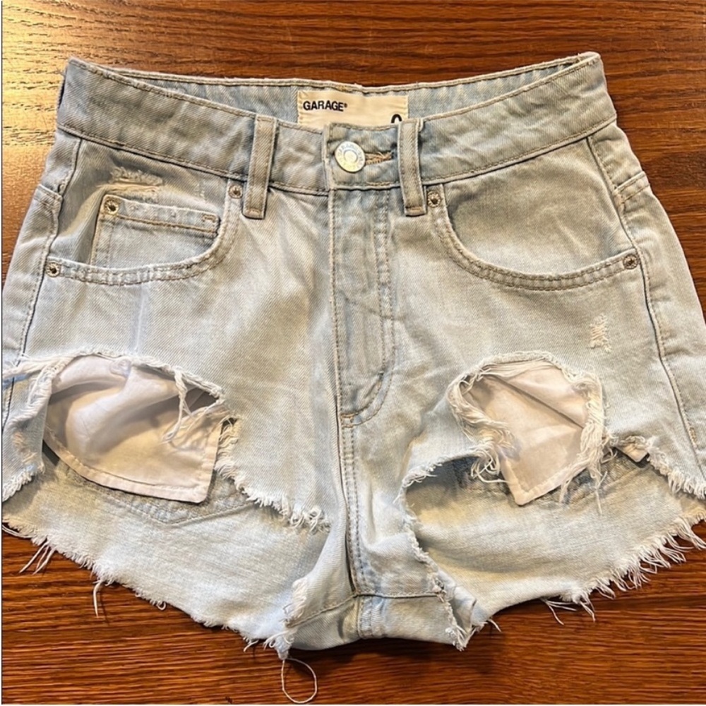 Garage |  Women’s Size 0 Light Blue Distressed Denim Shorts